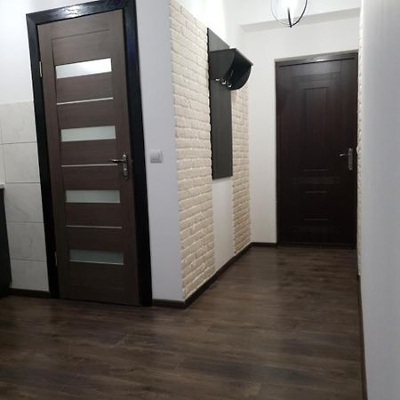 Travel Station Apartment Ivano-Frankivsk Buitenkant foto