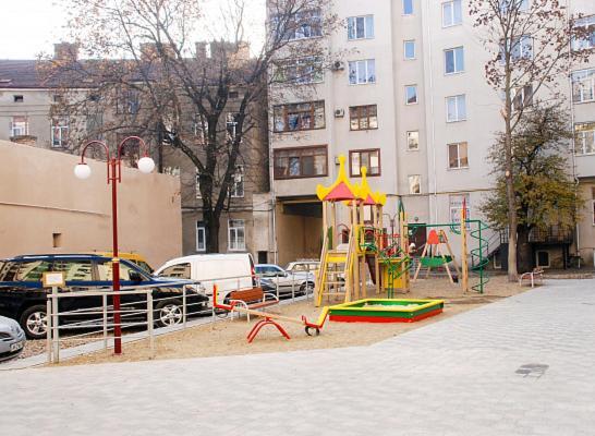 Travel Station Apartment Ivano-Frankivsk Buitenkant foto